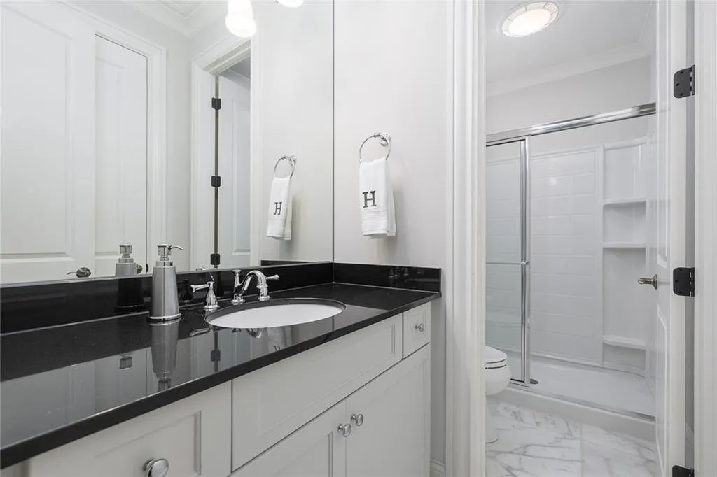 4986 Long Island Nw, Atlanta, Georgia 30327, 6 Bedrooms Bedrooms, ,6 BathroomsBathrooms,Residential,Sold,4986 Long Island Nw,7108202