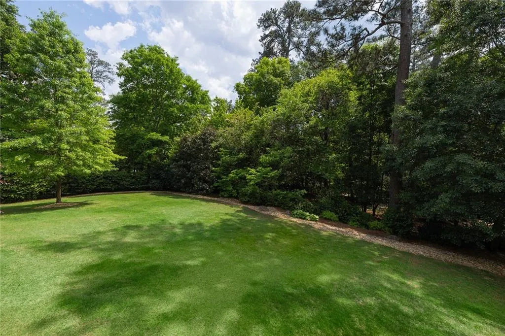 4986 Long Island Nw, Atlanta, Georgia 30327, 6 Bedrooms Bedrooms, ,6 BathroomsBathrooms,Residential,Sold,4986 Long Island Nw,7108202