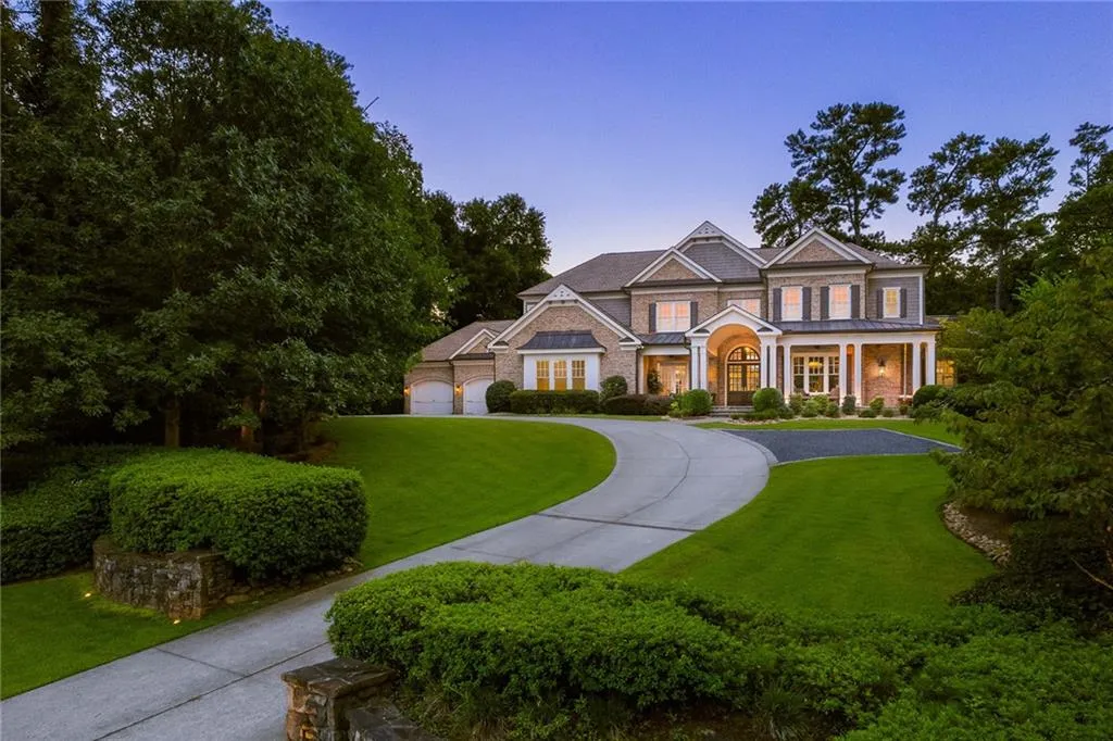 4986 Long Island Nw, Atlanta, Georgia 30327, 6 Bedrooms Bedrooms, ,6 BathroomsBathrooms,Residential,Sold,4986 Long Island Nw,7108202