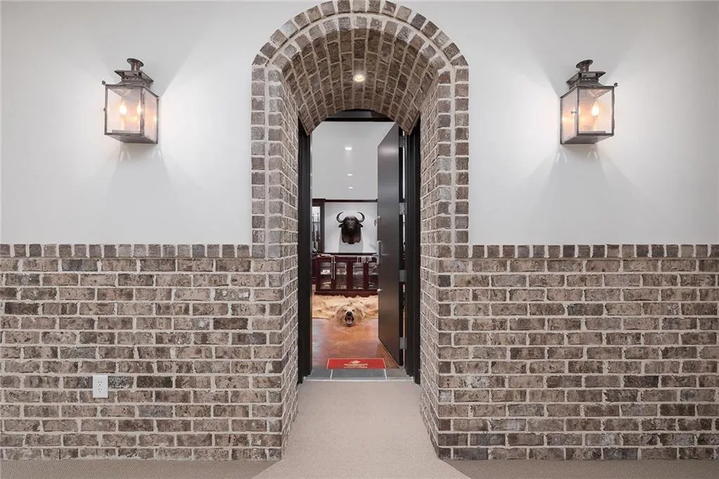 4986 Long Island Nw, Atlanta, Georgia 30327, 6 Bedrooms Bedrooms, ,6 BathroomsBathrooms,Residential,Sold,4986 Long Island Nw,7108202