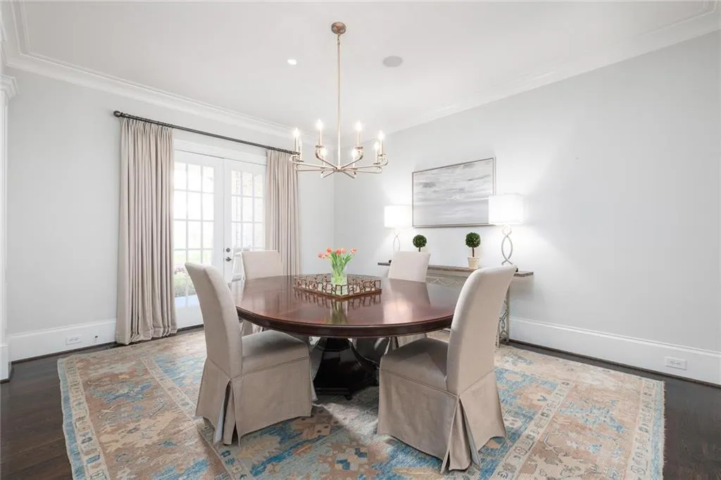 4986 Long Island Nw, Atlanta, Georgia 30327, 6 Bedrooms Bedrooms, ,6 BathroomsBathrooms,Residential,Sold,4986 Long Island Nw,7108202