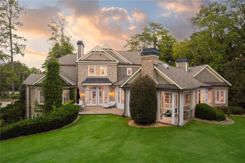 4986 Long Island Nw, Atlanta, Georgia 30327, 6 Bedrooms Bedrooms, ,6 BathroomsBathrooms,Residential,Sold,4986 Long Island Nw,7108202