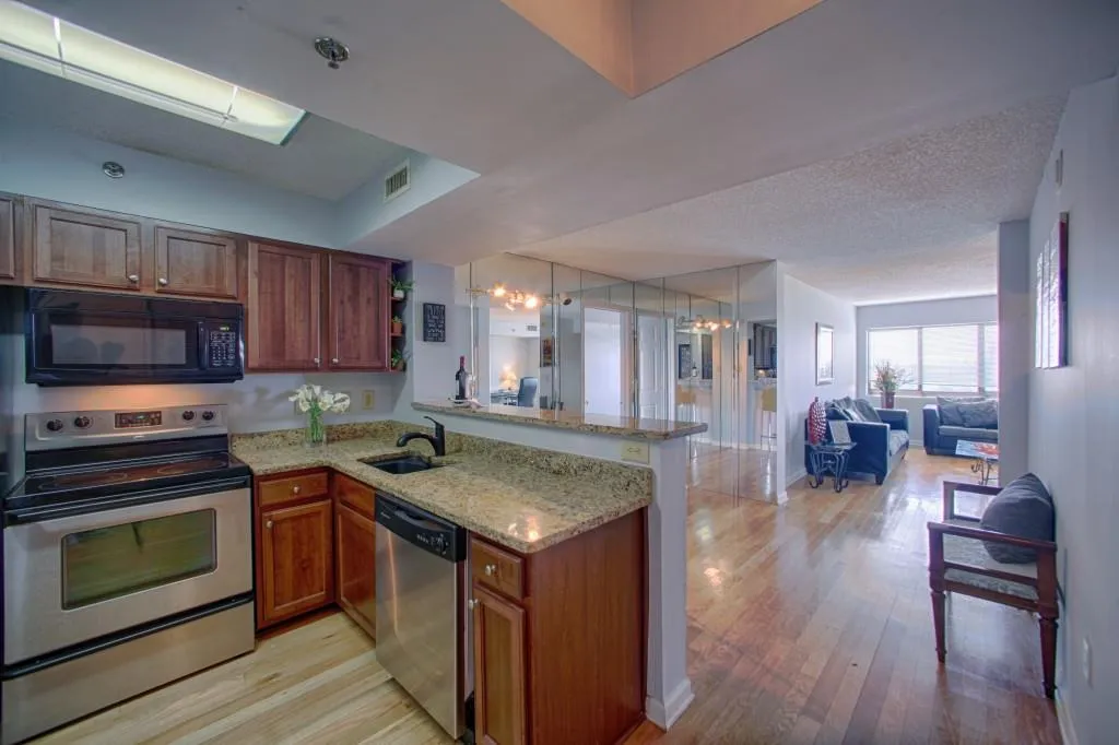 795 Hammond Drive Unit 1807, Sandy Springs, Georgia 30328, 2 Bedrooms Bedrooms, ,2 BathroomsBathrooms,Residential,Sold,795 Hammond Drive Unit 1807,5882169