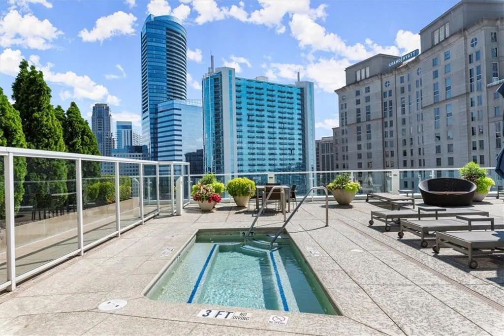 3325 Piedmont Road Ne Unit 2503, Atlanta, Georgia 30305, 2 Bedrooms Bedrooms, 0 ,1 BathroomBathrooms,Residential,For Sale,3325 Piedmont Road Ne Unit 2503,7849210