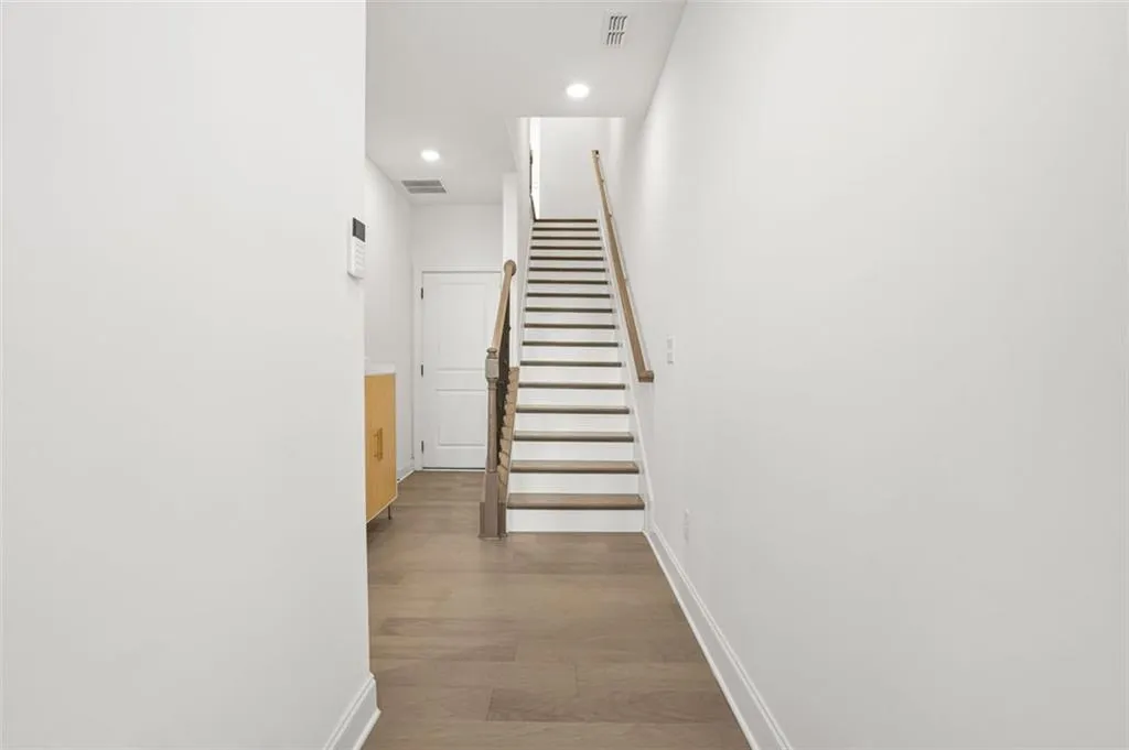 3927 Allegretto Circle, Atlanta, Georgia 30339, 3 Bedrooms Bedrooms, ,3 BathroomsBathrooms,Residential,For Sale,3927 Allegretto Circle,7676899