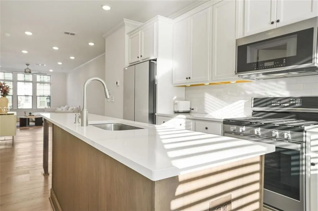 3927 Allegretto Circle, Atlanta, Georgia 30339, 3 Bedrooms Bedrooms, ,3 BathroomsBathrooms,Residential,For Sale,3927 Allegretto Circle,7676899