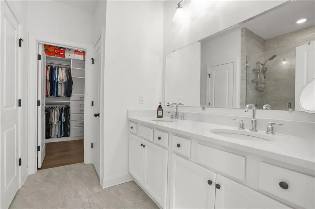 3927 Allegretto Circle, Atlanta, Georgia 30339, 3 Bedrooms Bedrooms, ,3 BathroomsBathrooms,Residential,For Sale,3927 Allegretto Circle,7676899