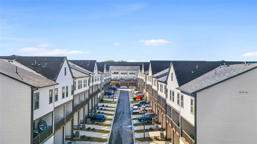 3927 Allegretto Circle, Atlanta, Georgia 30339, 3 Bedrooms Bedrooms, ,3 BathroomsBathrooms,Residential,For Sale,3927 Allegretto Circle,7676899