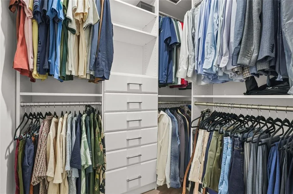 3927 Allegretto Circle, Atlanta, Georgia 30339, 3 Bedrooms Bedrooms, ,3 BathroomsBathrooms,Residential,For Sale,3927 Allegretto Circle,7676899