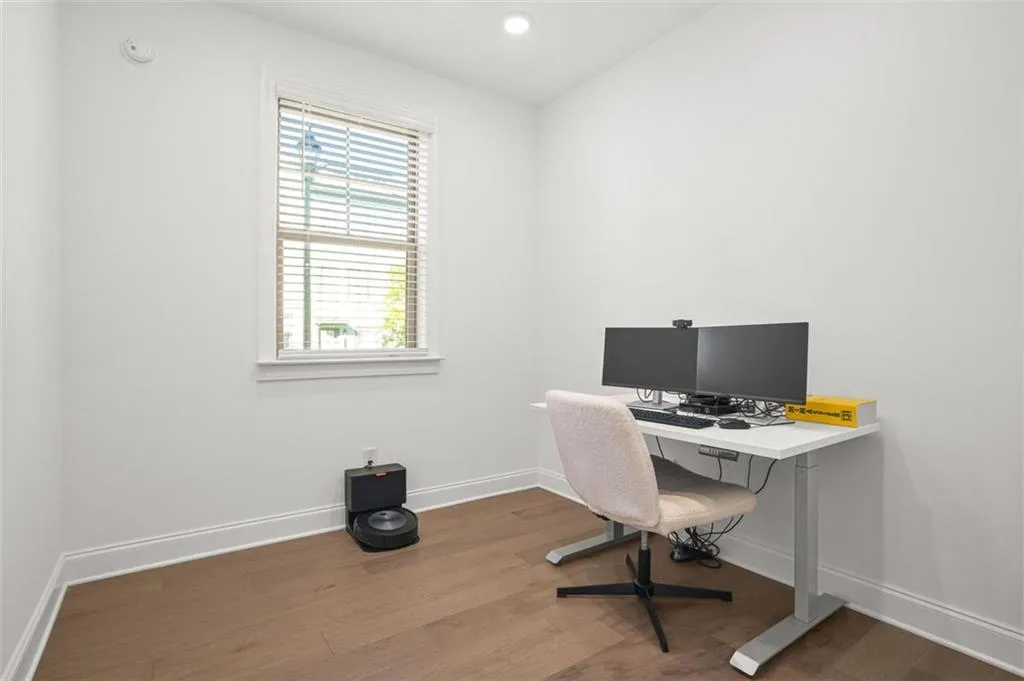 3927 Allegretto Circle, Atlanta, Georgia 30339, 3 Bedrooms Bedrooms, ,3 BathroomsBathrooms,Residential,For Sale,3927 Allegretto Circle,7676899