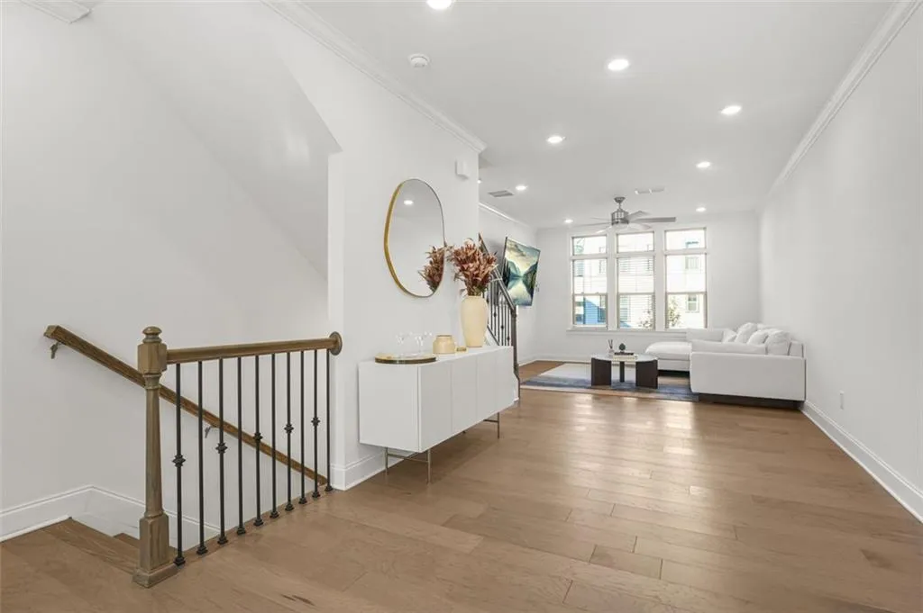 3927 Allegretto Circle, Atlanta, Georgia 30339, 3 Bedrooms Bedrooms, ,3 BathroomsBathrooms,Residential,For Sale,3927 Allegretto Circle,7676899