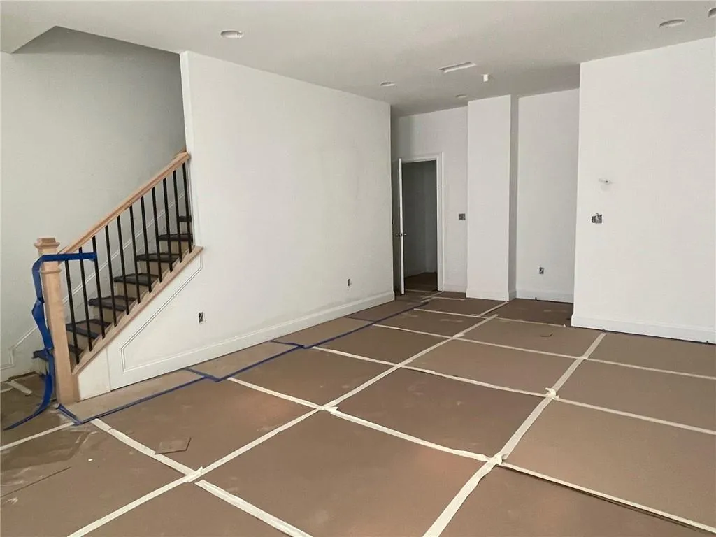 6693 Prelude Drive Unit 184, Sandy Springs, Georgia 30328, 3 Bedrooms Bedrooms, ,4 BathroomsBathrooms,Residential,Sold,6693 Prelude Drive Unit 184,7153041