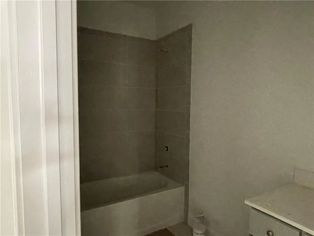 6693 Prelude Drive Unit 184, Sandy Springs, Georgia 30328, 3 Bedrooms Bedrooms, ,4 BathroomsBathrooms,Residential,Sold,6693 Prelude Drive Unit 184,7153041