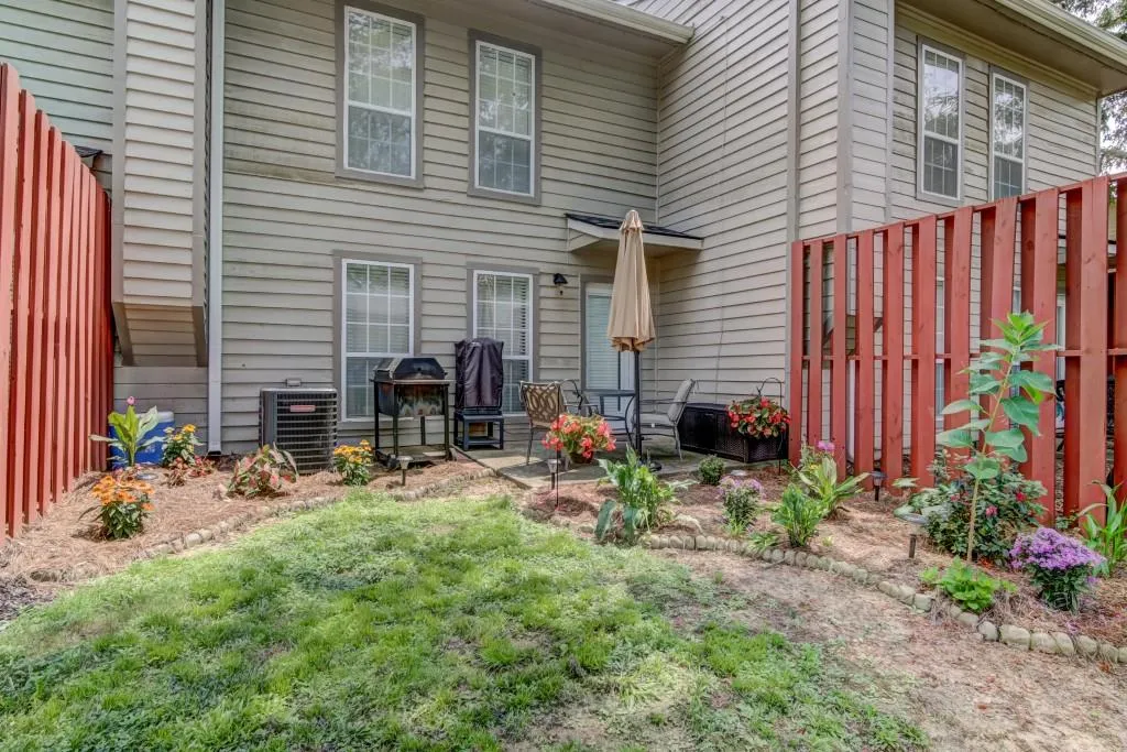1402 Masons Creek Circle, Sandy Springs, Georgia 30350, 2 Bedrooms Bedrooms, ,2 BathroomsBathrooms,Residential,Sold,1402 Masons Creek Circle,6051415