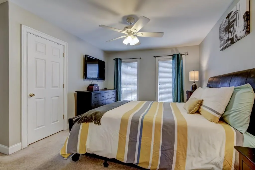 1402 Masons Creek Circle, Sandy Springs, Georgia 30350, 2 Bedrooms Bedrooms, ,2 BathroomsBathrooms,Residential,Sold,1402 Masons Creek Circle,6051415