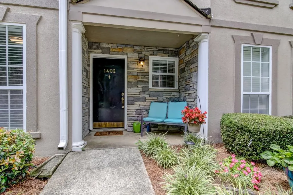 1402 Masons Creek Circle, Sandy Springs, Georgia 30350, 2 Bedrooms Bedrooms, ,2 BathroomsBathrooms,Residential,Sold,1402 Masons Creek Circle,6051415