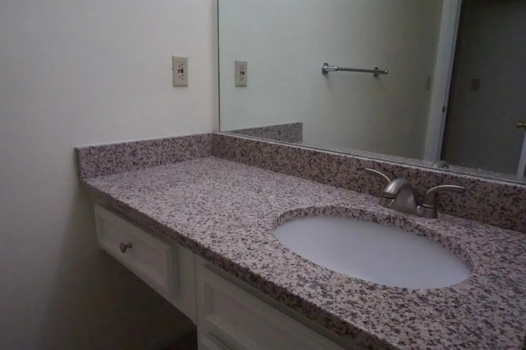 1405 Vicksburg Place Unit 1405, Sandy Springs, Georgia 30350, 2 Bedrooms Bedrooms, ,2 BathroomsBathrooms,Residential,Sold,1405 Vicksburg Place Unit 1405,6008586