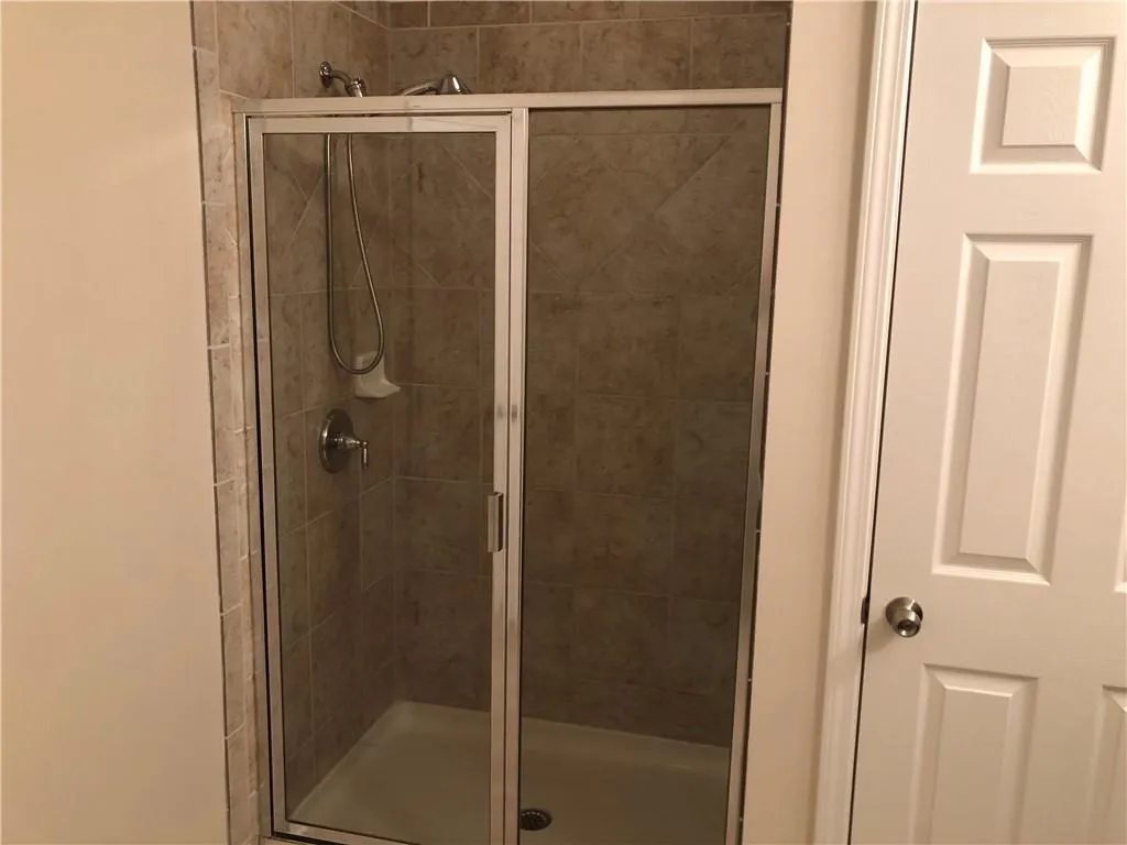 5576 High Point Road, Atlanta, Georgia 30342, 4 Bedrooms Bedrooms, ,3 BathroomsBathrooms,Residential,Sold,5576 High Point Road,6616587