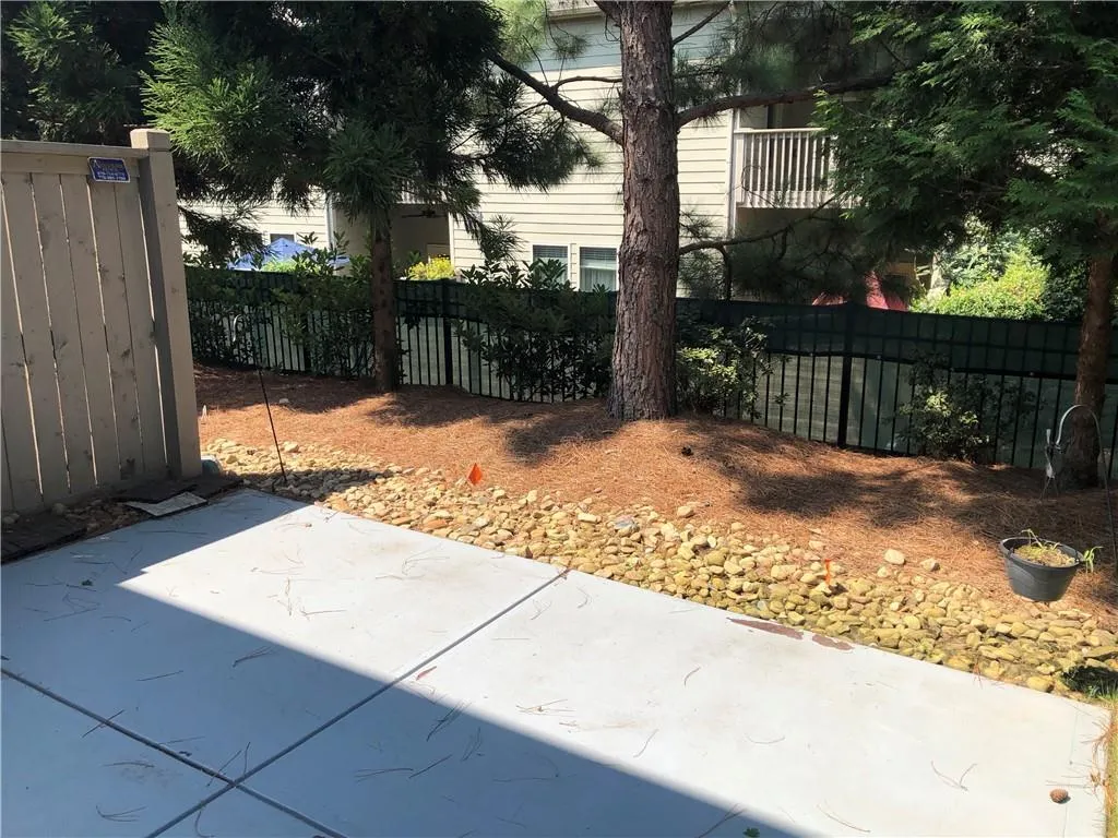 5576 High Point Road, Atlanta, Georgia 30342, 4 Bedrooms Bedrooms, ,3 BathroomsBathrooms,Residential,Sold,5576 High Point Road,6616587