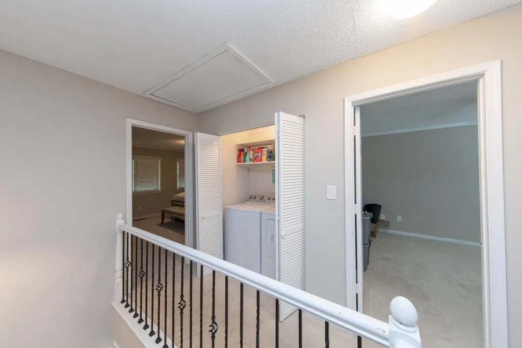 232 Peachtree Hollow Court, Atlanta, Georgia 30328, 2 Bedrooms Bedrooms, ,2 BathroomsBathrooms,Residential,Sold,232 Peachtree Hollow Court,6910326