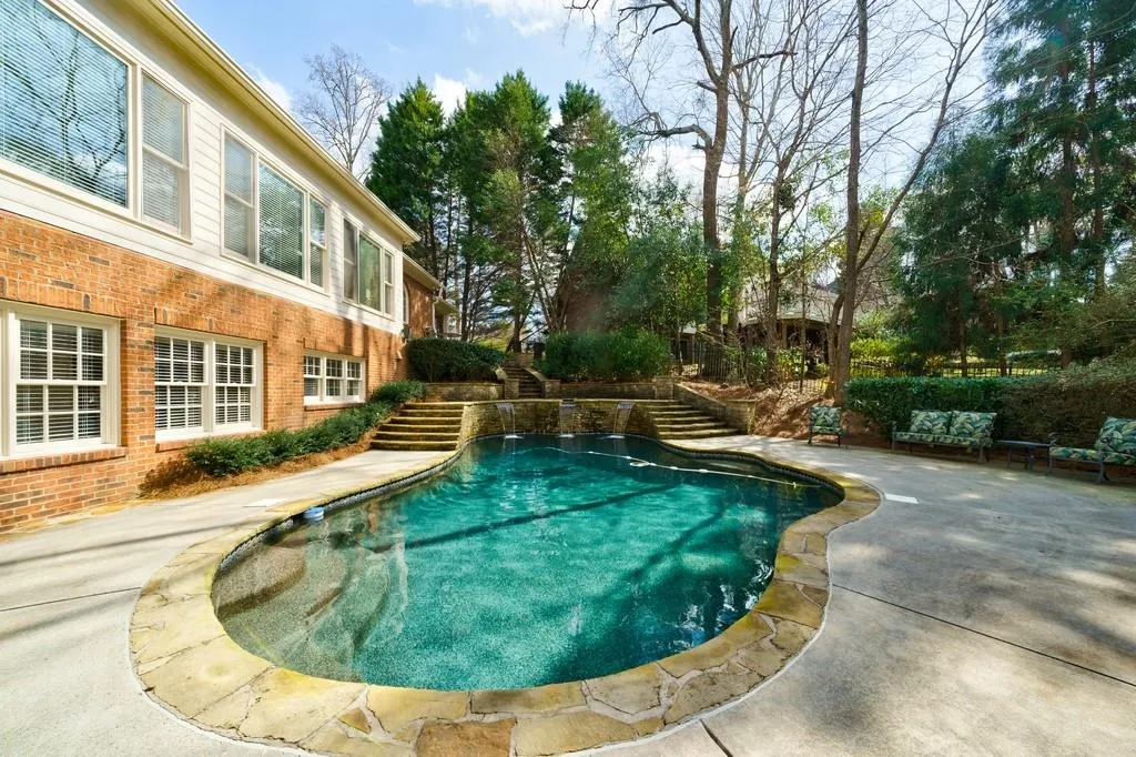 1650 Lazy River Lane, Sandy Springs, Georgia 30350, 5 Bedrooms Bedrooms, ,5 BathroomsBathrooms,Residential,Sold,1650 Lazy River Lane,7002785