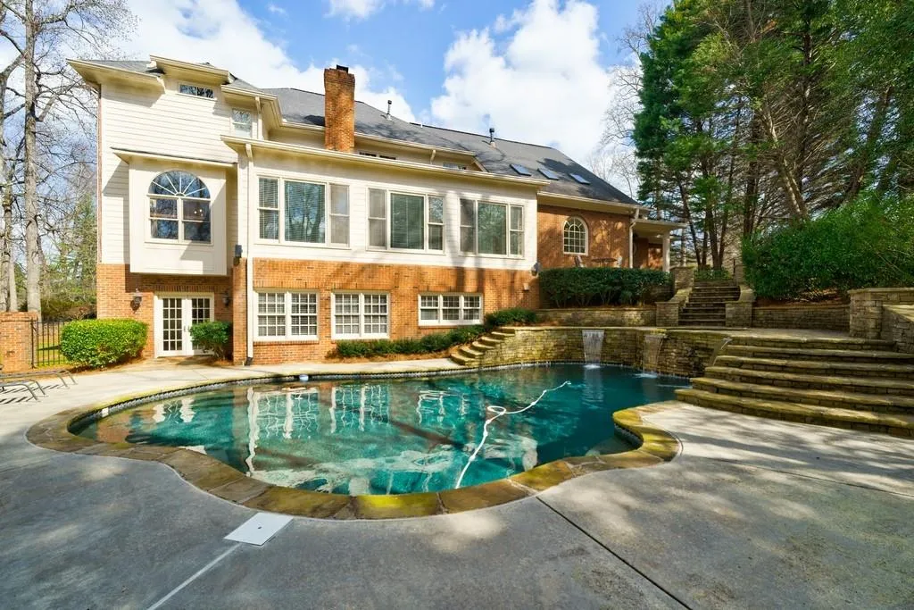 1650 Lazy River Lane, Sandy Springs, Georgia 30350, 5 Bedrooms Bedrooms, ,5 BathroomsBathrooms,Residential,Sold,1650 Lazy River Lane,7002785