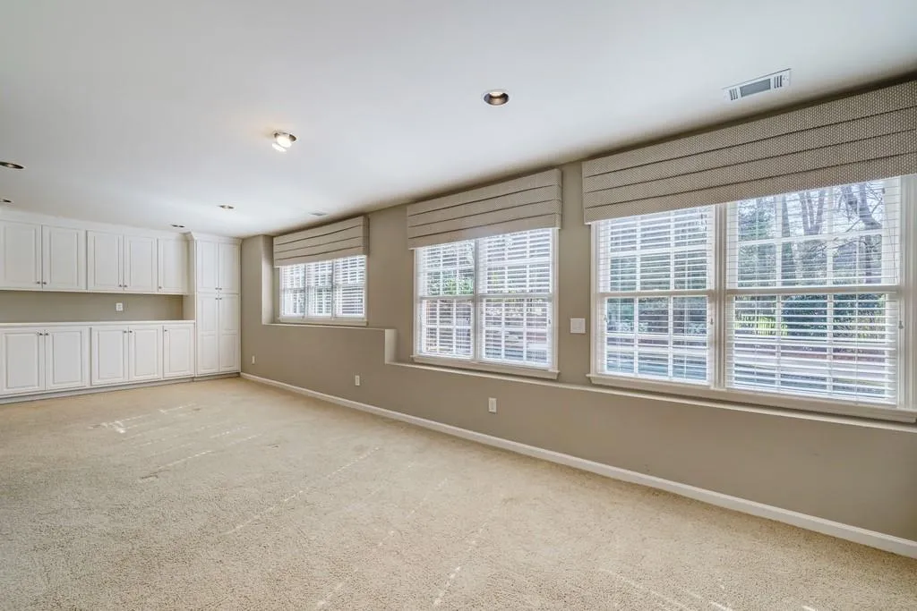 1650 Lazy River Lane, Sandy Springs, Georgia 30350, 5 Bedrooms Bedrooms, ,5 BathroomsBathrooms,Residential,Sold,1650 Lazy River Lane,7002785