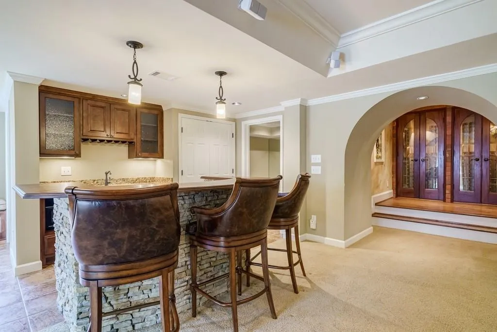1650 Lazy River Lane, Sandy Springs, Georgia 30350, 5 Bedrooms Bedrooms, ,5 BathroomsBathrooms,Residential,Sold,1650 Lazy River Lane,7002785