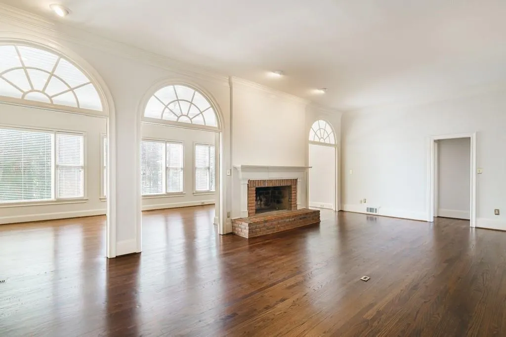 1650 Lazy River Lane, Sandy Springs, Georgia 30350, 5 Bedrooms Bedrooms, ,5 BathroomsBathrooms,Residential,Sold,1650 Lazy River Lane,7002785
