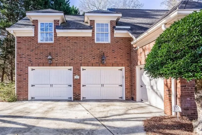 1650 Lazy River Lane, Sandy Springs, Georgia 30350, 5 Bedrooms Bedrooms, ,5 BathroomsBathrooms,Residential,Sold,1650 Lazy River Lane,7002785