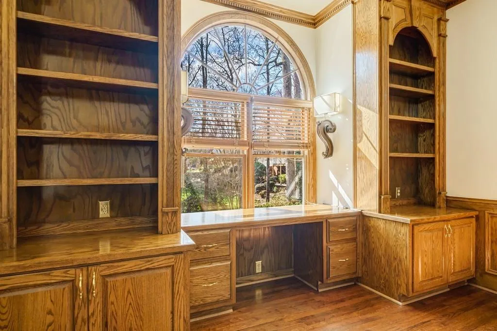 1650 Lazy River Lane, Sandy Springs, Georgia 30350, 5 Bedrooms Bedrooms, ,5 BathroomsBathrooms,Residential,Sold,1650 Lazy River Lane,7002785