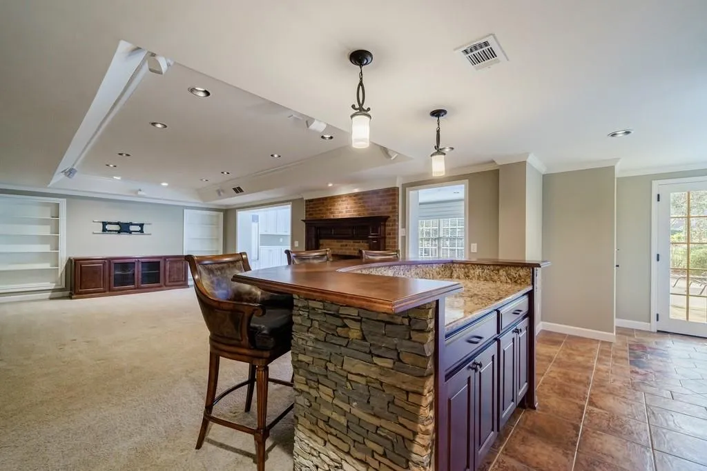 1650 Lazy River Lane, Sandy Springs, Georgia 30350, 5 Bedrooms Bedrooms, ,5 BathroomsBathrooms,Residential,Sold,1650 Lazy River Lane,7002785