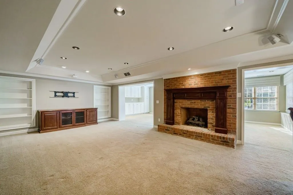 1650 Lazy River Lane, Sandy Springs, Georgia 30350, 5 Bedrooms Bedrooms, ,5 BathroomsBathrooms,Residential,Sold,1650 Lazy River Lane,7002785