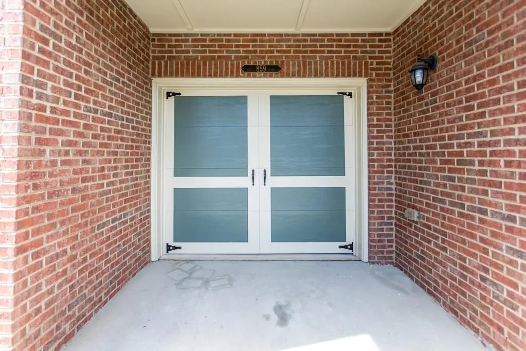 859 Perennial Drive, Atlanta, Georgia 30328, 2 Bedrooms Bedrooms, ,2 BathroomsBathrooms,Residential,Sold,859 Perennial Drive,6010053