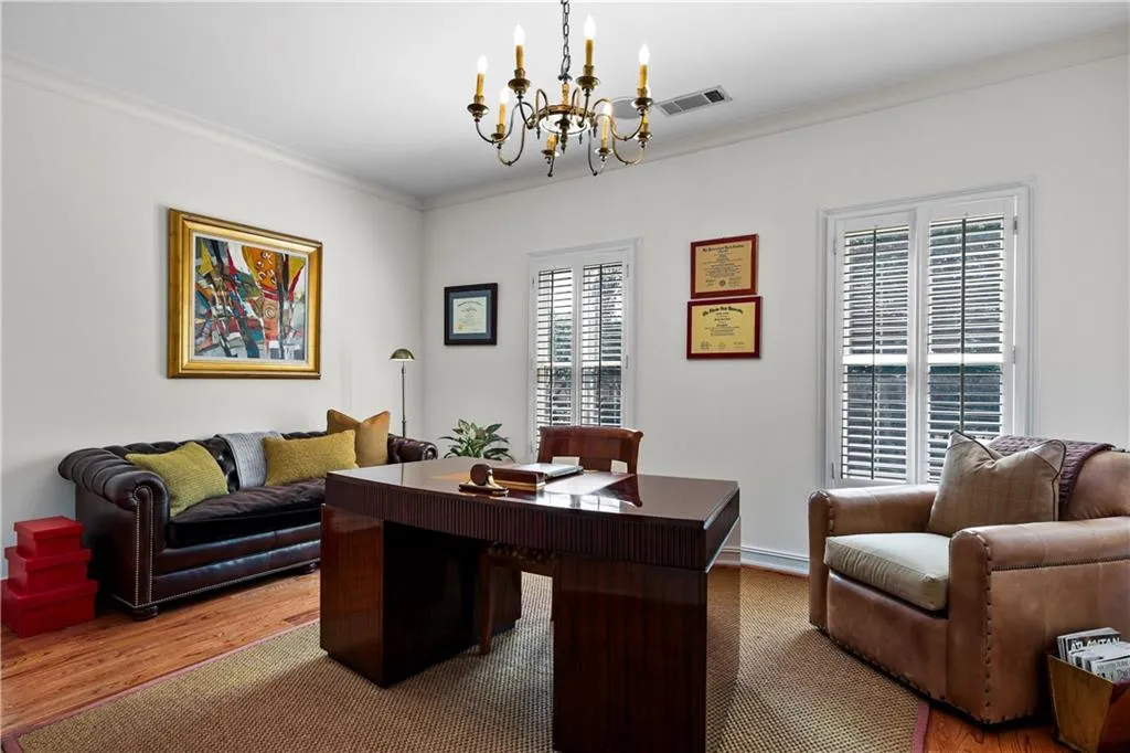3127 Lenox Road Ne Unit 44, Atlanta, Georgia 30324, 3 Bedrooms Bedrooms, ,4 BathroomsBathrooms,Residential,For Sale,3127 Lenox Road Ne Unit 44,7652197