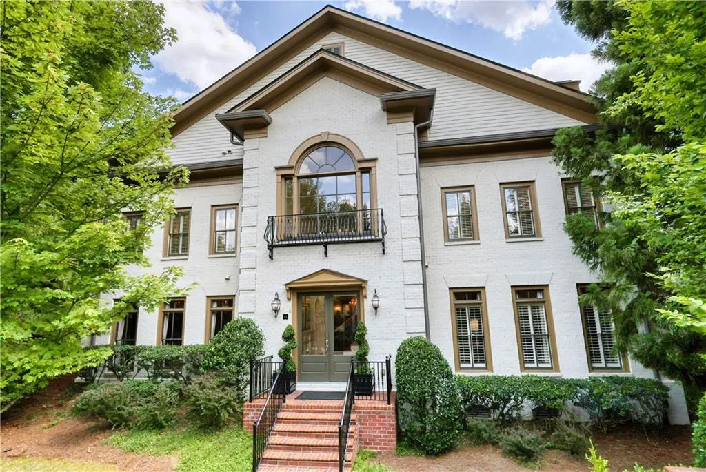 3127 Lenox Road Ne Unit 44, Atlanta, Georgia 30324, 3 Bedrooms Bedrooms, ,4 BathroomsBathrooms,Residential,For Sale,3127 Lenox Road Ne Unit 44,7652197
