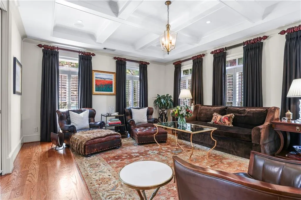 3127 Lenox Road Ne Unit 44, Atlanta, Georgia 30324, 3 Bedrooms Bedrooms, ,4 BathroomsBathrooms,Residential,For Sale,3127 Lenox Road Ne Unit 44,7652197