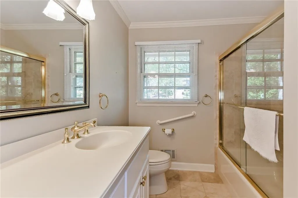 1105 Kingston Drive, Sandy Springs, Georgia 30342, 5 Bedrooms Bedrooms, ,3 BathroomsBathrooms,Residential,Sold,1105 Kingston Drive,6535785