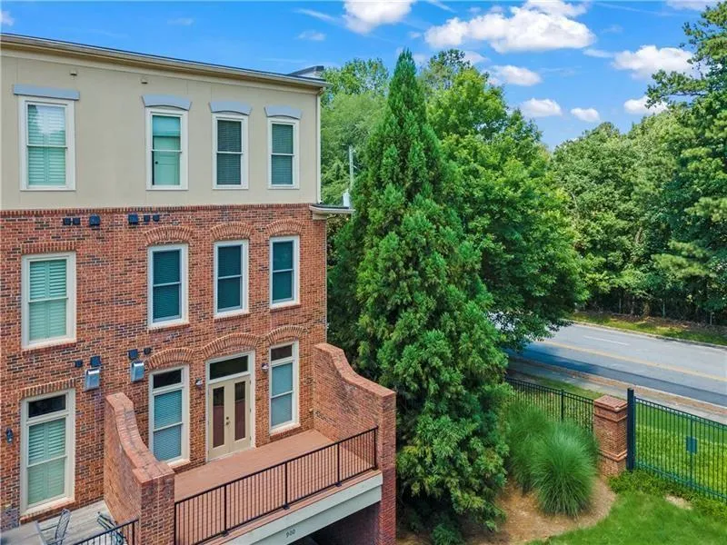 900 River Vista Drive, Atlanta, Georgia 30339, 4 Bedrooms Bedrooms, ,4 BathroomsBathrooms,Residential,For Sale,900 River Vista Drive,7655544