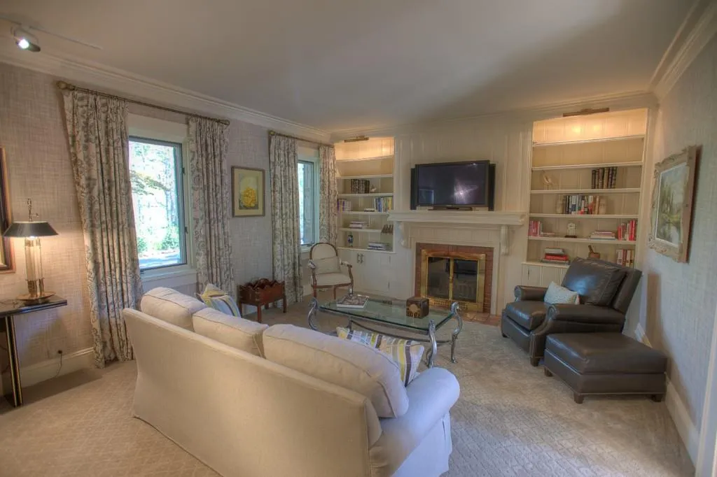 75 Finch Forest Trail, Sandy Springs, Georgia 30327, 6 Bedrooms Bedrooms, ,6 BathroomsBathrooms,Residential,Sold,75 Finch Forest Trail,5523302