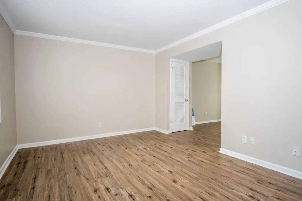 6940 Roswell Road Unit 13c, Atlanta, Georgia 30328, 2 Bedrooms Bedrooms, ,1 BathroomBathrooms,Residential,Sold,6940 Roswell Road Unit 13c,6663752