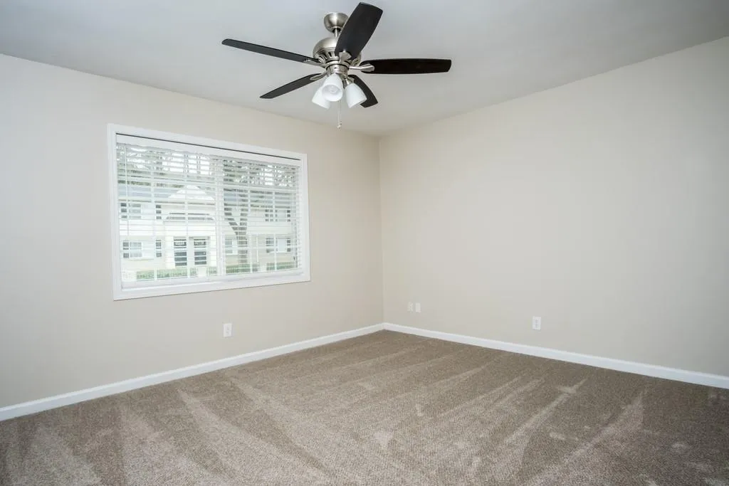 6940 Roswell Road Unit 13c, Atlanta, Georgia 30328, 2 Bedrooms Bedrooms, ,1 BathroomBathrooms,Residential,Sold,6940 Roswell Road Unit 13c,6663752