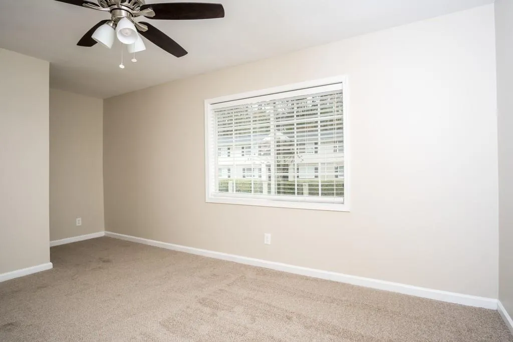 6940 Roswell Road Unit 13c, Atlanta, Georgia 30328, 2 Bedrooms Bedrooms, ,1 BathroomBathrooms,Residential,Sold,6940 Roswell Road Unit 13c,6663752