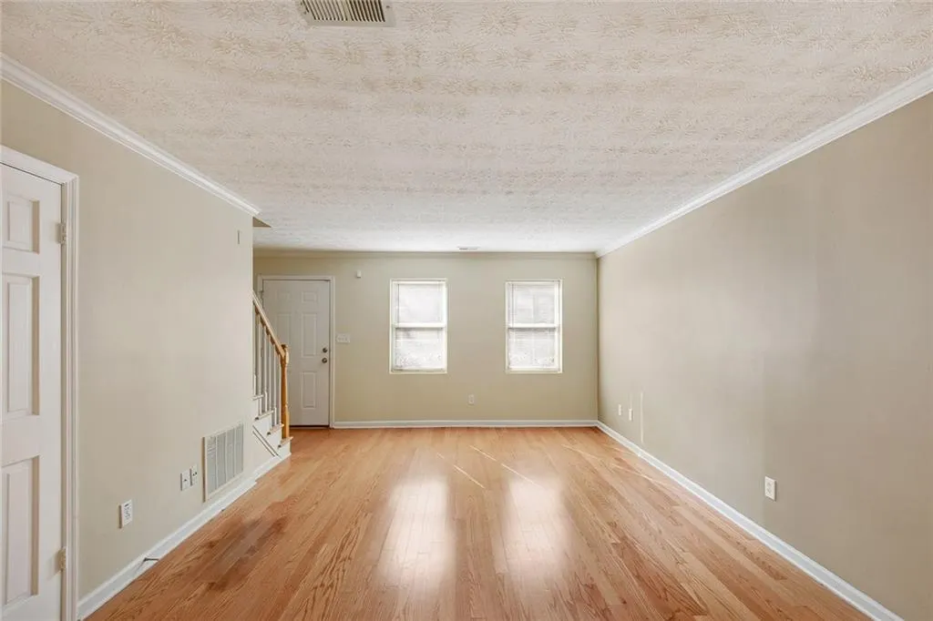 125 N River Drive Unit E, Atlanta, Georgia 30350, 2 Bedrooms Bedrooms, ,2 BathroomsBathrooms,Residential,Sold,125 N River Drive Unit E,5956383