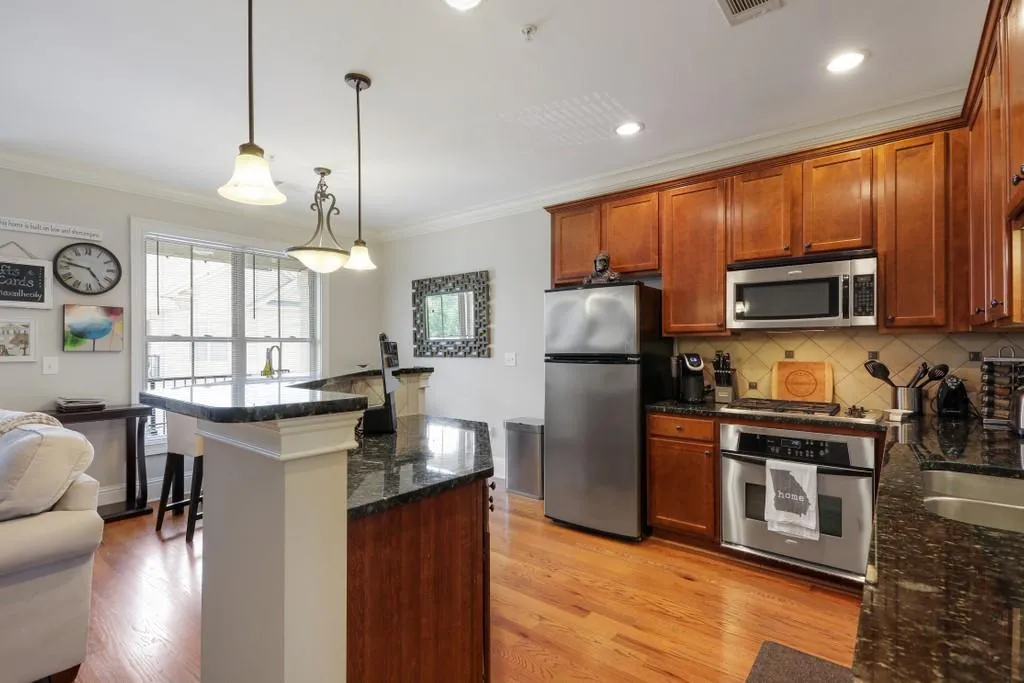 6407 Paulson Place, Atlanta, Georgia 30328, 3 Bedrooms Bedrooms, ,2 BathroomsBathrooms,Residential,Sold,6407 Paulson Place,6755902