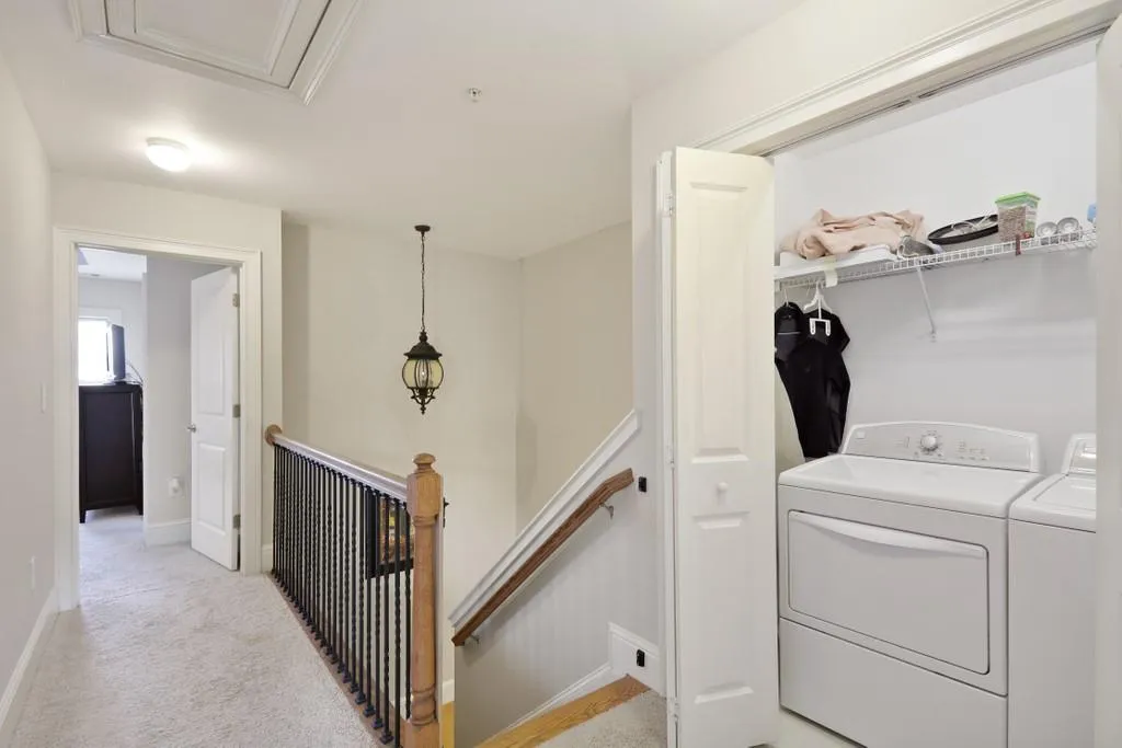 6407 Paulson Place, Atlanta, Georgia 30328, 3 Bedrooms Bedrooms, ,2 BathroomsBathrooms,Residential,Sold,6407 Paulson Place,6755902