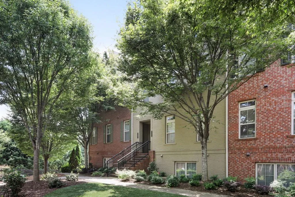 6407 Paulson Place, Atlanta, Georgia 30328, 3 Bedrooms Bedrooms, ,2 BathroomsBathrooms,Residential,Sold,6407 Paulson Place,6755902