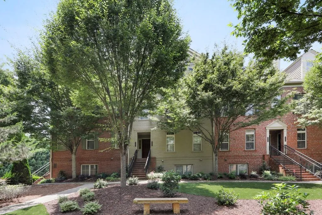 6407 Paulson Place, Atlanta, Georgia 30328, 3 Bedrooms Bedrooms, ,2 BathroomsBathrooms,Residential,Sold,6407 Paulson Place,6755902