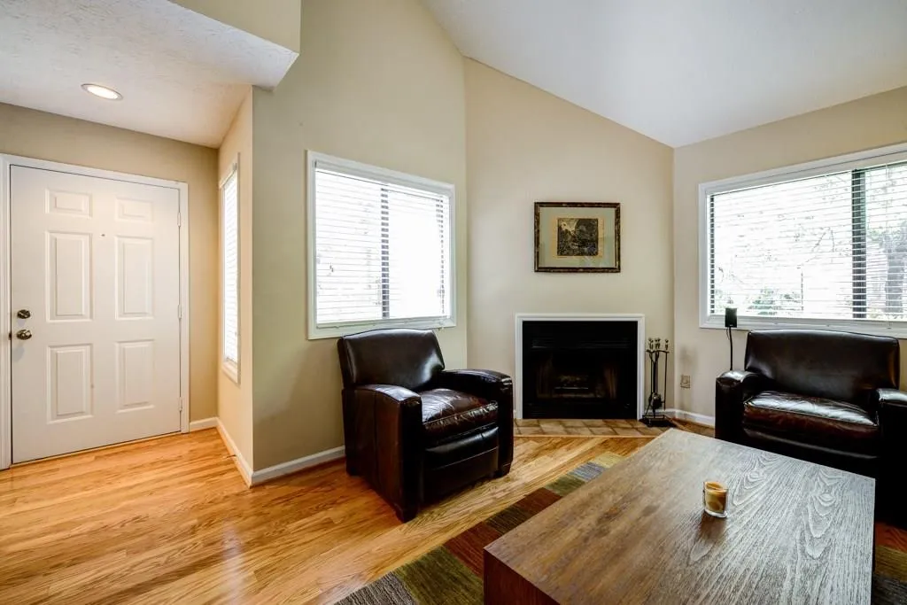 901 Cedar Chase Circle Ne Unit 901, Atlanta, Georgia 30324, 2 Bedrooms Bedrooms, ,2 BathroomsBathrooms,Residential,Sold,901 Cedar Chase Circle Ne Unit 901,5735916