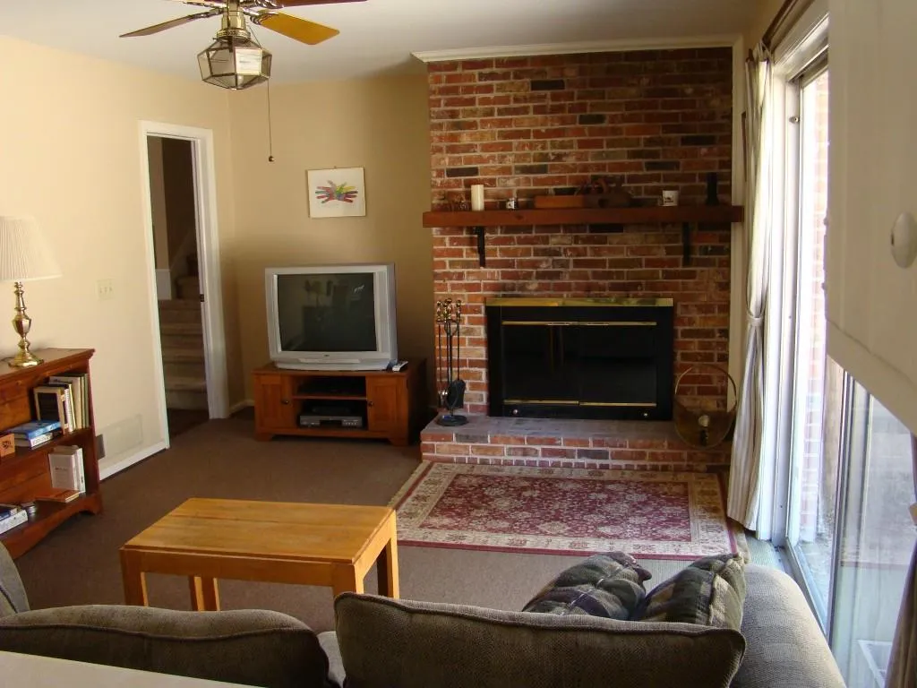 6430 Scott Valley Road Nw, Sandy Springs, Georgia 30328, 4 Bedrooms Bedrooms, ,2 BathroomsBathrooms,Residential,Sold,6430 Scott Valley Road Nw,5654625